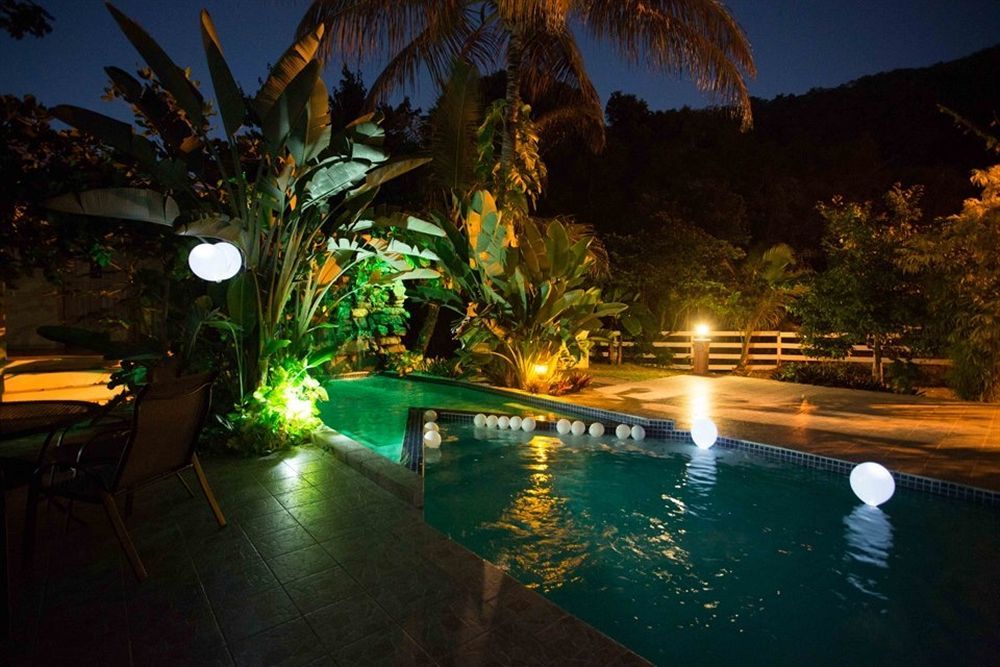 Icis Villas Brewers Bay エクステリア 写真