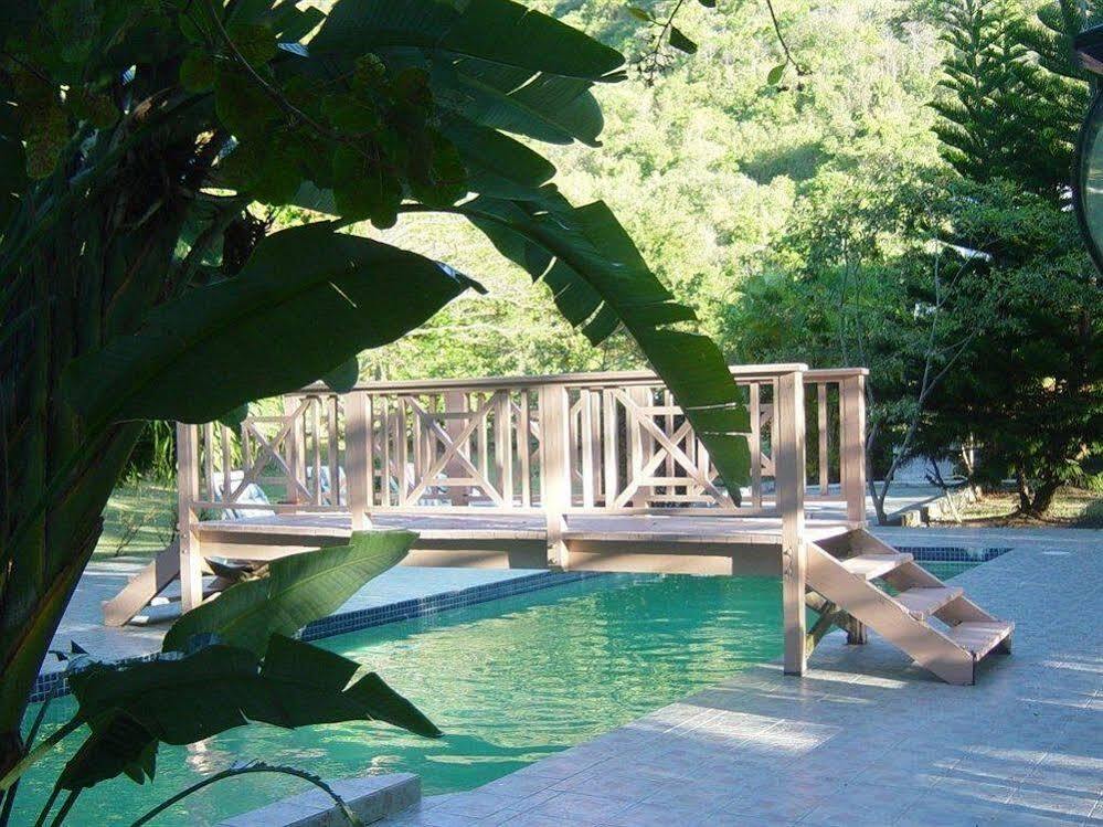 Icis Villas Brewers Bay エクステリア 写真